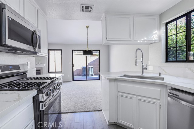 Detail Gallery Image 5 of 21 For 1461 Congress Way, San Jacinto,  CA 92583 - 2 Beds | 2 Baths