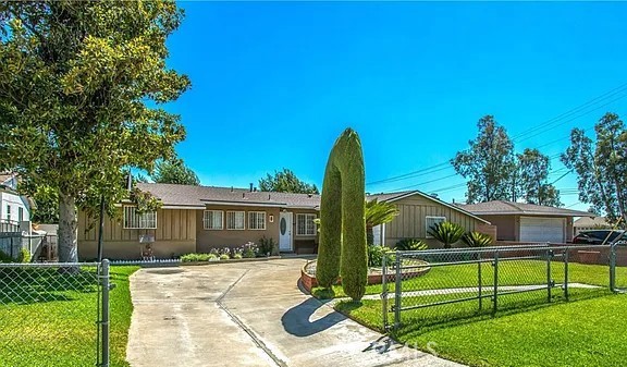 Detail Gallery Image 13 of 13 For 15937 Manzanita, Fontana,  CA 92335 - 3 Beds | 2 Baths