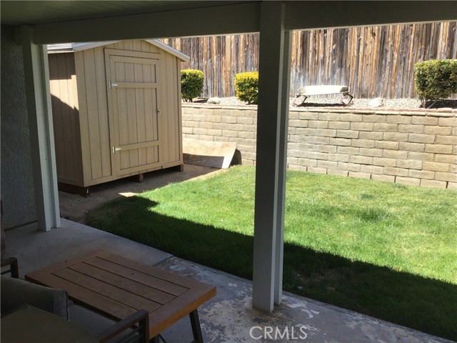 9144 Oakleaf Court, Hesperia CA: https://media.crmls.org/medias/7204faf4-cc22-4708-b2de-33fa67823d13.jpg