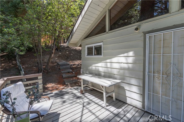 Detail Gallery Image 26 of 37 For 860 E Victoria Ct, Lake Arrowhead,  CA 92352 - 2 Beds | 1/1 Baths