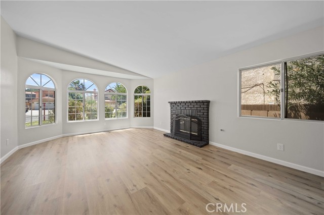 Detail Gallery Image 8 of 30 For 43906 Broadwater Ave, Lancaster,  CA 93535 - 3 Beds | 2 Baths