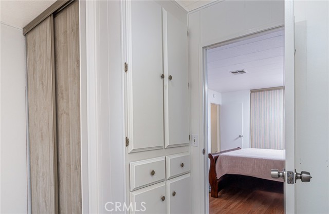 Detail Gallery Image 17 of 21 For 43703 Knight Ct, Hemet,  CA 92544 - 3 Beds | 2 Baths