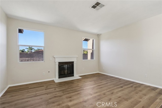 32684 Salvia Circle, Winchester CA: https://media.crmls.org/medias/72060b82-8b50-496f-bb70-f0b52ee080b6.jpg