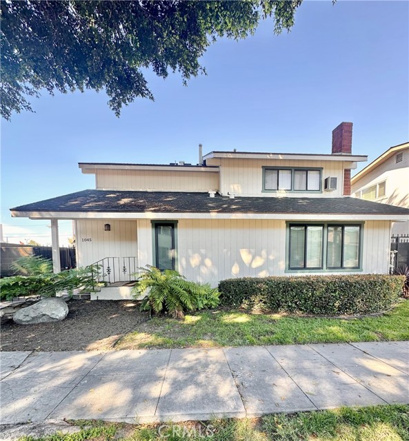 Front Image Thumbnail for CRDW26045521