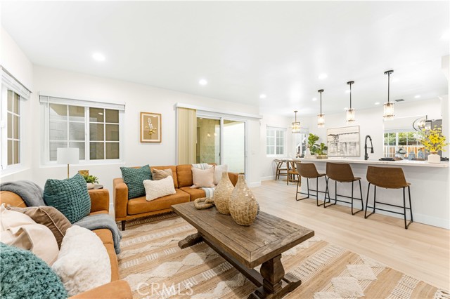 20163 Corona Street, Corona CA: https://media.crmls.org/medias/7206f3ce-8c8f-4a05-b1f8-e947ffc227bb.jpg