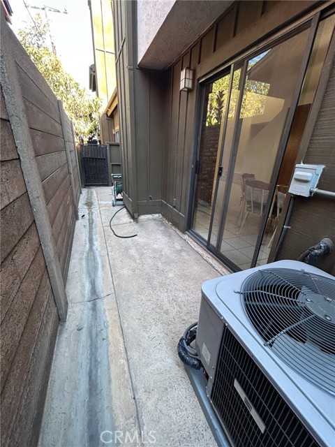 6100 Arbutus Avenue, 2 photo 10