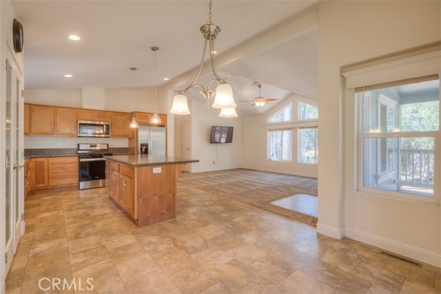 Detail Gallery Image 6 of 44 For 14565 Coutolenc Rd, Magalia,  CA 95954 - 3 Beds | 2 Baths