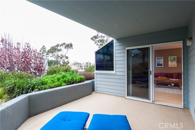 220 The Village, Redondo Beach, California 90277, 1 Bedroom Bedrooms, ,Residential,Sold,The Village,SB17059251 220 The Village, Redondo Beach, California 90277, 1 Bedroom Bedrooms, ,Residential,Sold,The Village,SB17059251