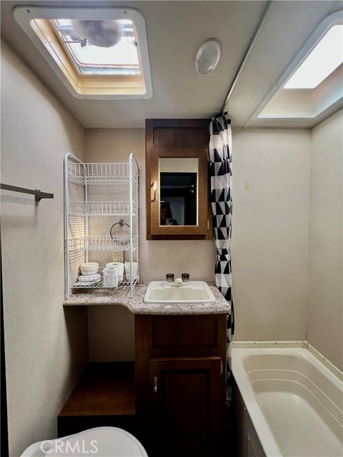 Detail Gallery Image 9 of 60 For 1295 S Cawston Ave, Hemet,  CA 92545 - – Beds | – Baths