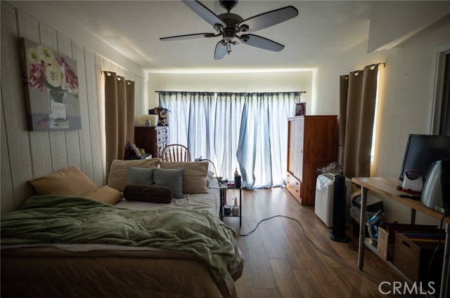 Detail Gallery Image 14 of 18 For 161 N Cota St, Corona,  CA 92882 - 2 Beds | 1 Baths