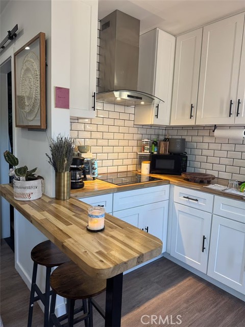 Detail Gallery Image 3 of 8 For 14828 Saticoy, Van Nuys,  CA 91405 - 1 Beds | 1 Baths