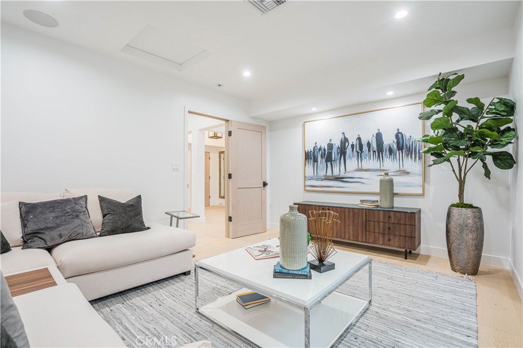 13541 Chandler BoulevardSherman Oaks img 25