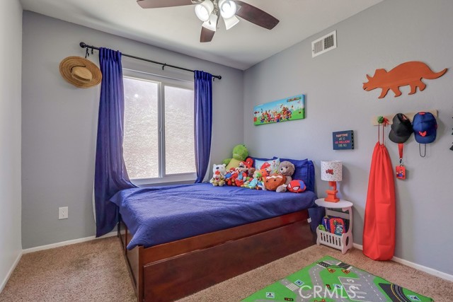 2846 Nandina Drive, Palmdale CA: https://media.crmls.org/medias/720b6b81-6ee9-43e4-aeda-55d3744febb5.jpg