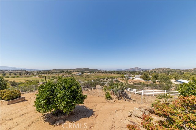 35155 Sawh Court, Sage CA: https://media.crmls.org/medias/720bb906-f69c-4813-9b2e-dce458eac333.jpg