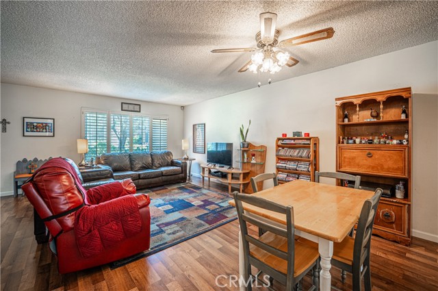 9739 Reseda Boulevard, Northridge CA: https://media.crmls.org/medias/720bbe4d-8dea-457e-b0f4-a512a67278a3.jpg
