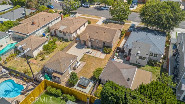 2939 Kelton Avenue, Los Angeles CA: https://media.crmls.org/medias/720c4d56-a55e-4eaa-84a2-9cc19635db90.jpg