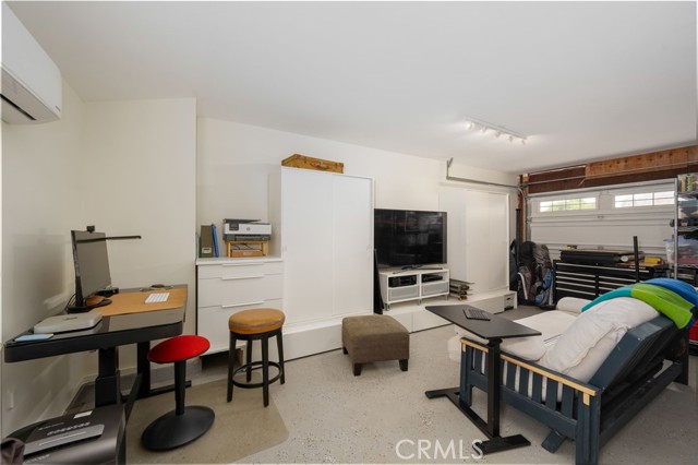 6017 Carnegie Street, San Diego CA: https://media.crmls.org/medias/720d164b-6125-4797-aa5f-c47a43b48ae9.jpg