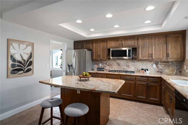 23761 Singapore Street, Mission Viejo CA: https://media.crmls.org/medias/720dd210-812a-40cd-a766-25eb221d889e.jpg