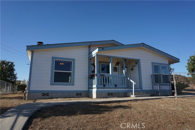 Detail Gallery Image 3 of 42 For 35156 Hobbiton Rd, Hemet,  CA 92544 - 3 Beds | 2 Baths