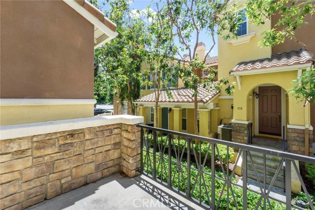 410 Timberwood, Irvine CA: https://media.crmls.org/medias/720fec51-dfac-4749-9c15-e2177acb224e.jpg