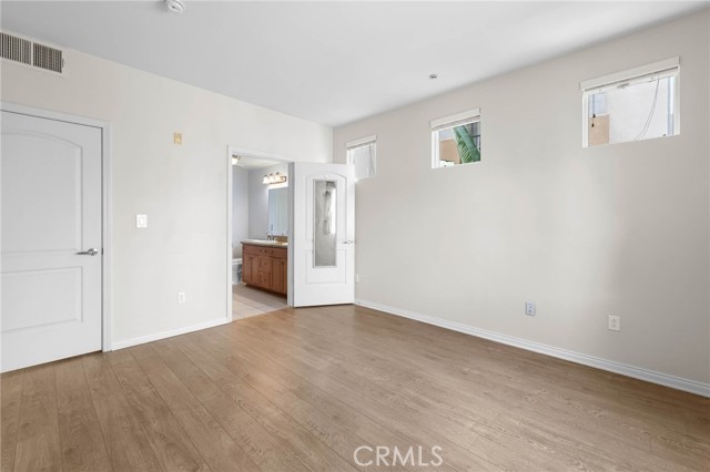 Detail Gallery Image 13 of 27 For 360 W Avenue 26 #225,  Los Angeles,  CA 90031 - 2 Beds | 2 Baths