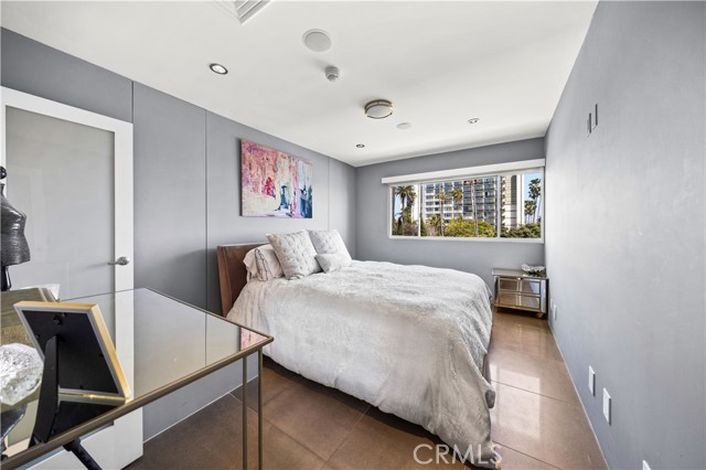 Detail Gallery Image 49 of 67 For 101 California Ave #301,  Santa Monica,  CA 90403 - 2 Beds | 2 Baths