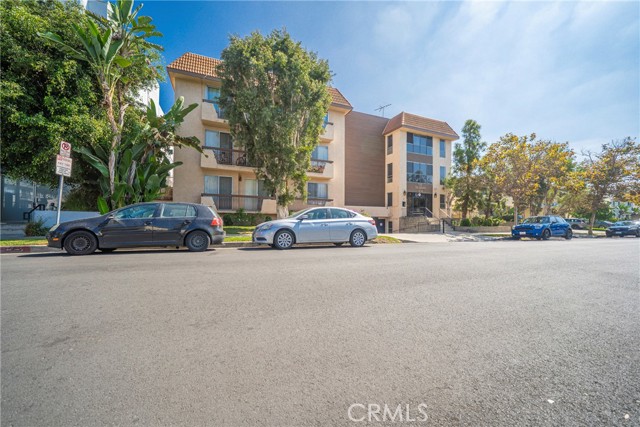 Detail Gallery Image 30 of 52 For 104 S Hayworth Ave #204,  Los Angeles,  CA 90048 - 2 Beds | 2 Baths