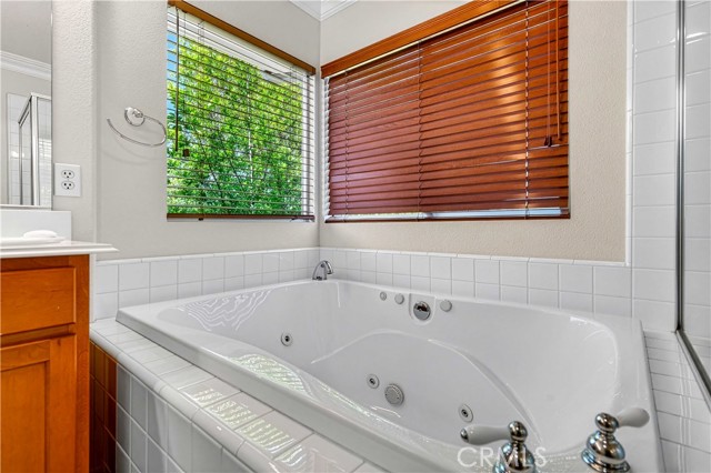 Detail Gallery Image 24 of 29 For 21803 Delany Ln, Canoga Park,  CA 91304 - 3 Beds | 3 Baths