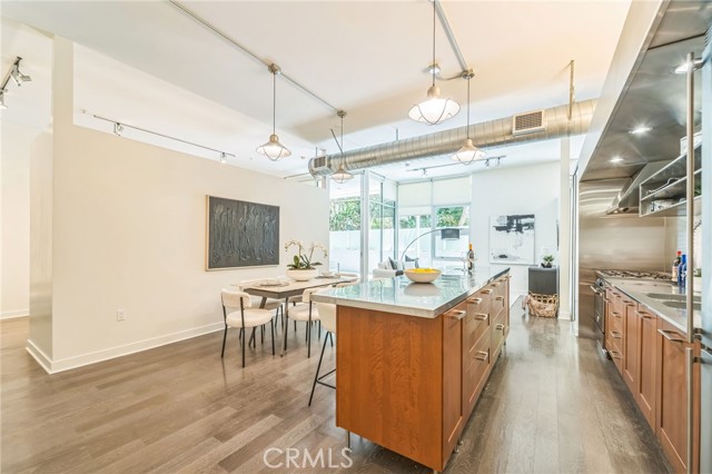 4080 Glencoe, Marina del Rey CA: https://media.crmls.org/medias/72121b95-496f-4017-adfe-098b3d73bd55.jpg