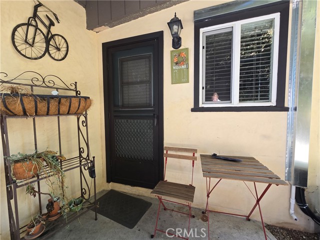 Detail Gallery Image 3 of 14 For 5710 1/2 Vineland Ave, North Hollywood,  CA 91601 - 1 Beds | 1 Baths