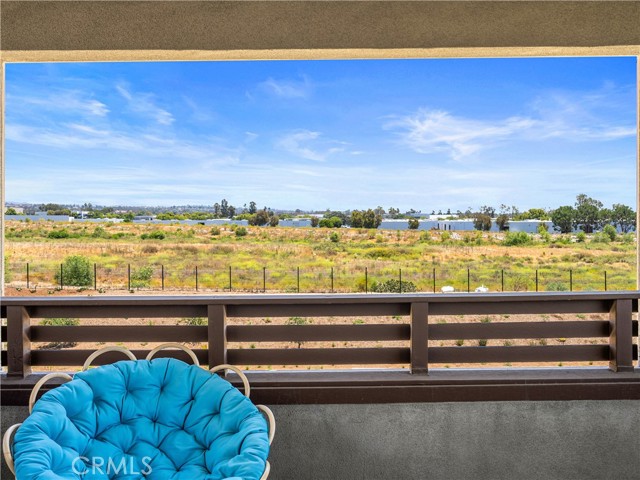 Detail Gallery Image 23 of 46 For 191 Lynx, Irvine,  CA 92618 - 3 Beds | 3 Baths