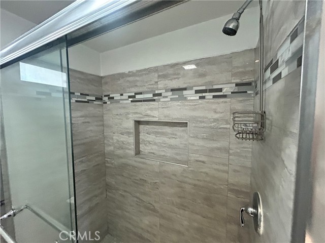 Detail Gallery Image 8 of 17 For 8017 Laurel Ave, Fontana,  CA 92336 - 2 Beds | 2 Baths