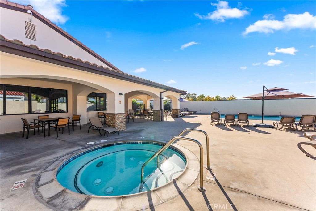 MLS #OC25235026 image #30