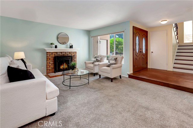 Detail Gallery Image 5 of 33 For 313 El Camino Ln, Placentia,  CA 92870 - 4 Beds | 2/1 Baths