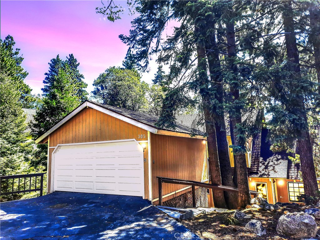 305 Auburn Drive