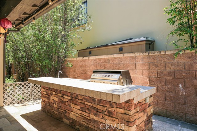 26 Woods Trail, Irvine CA: https://media.crmls.org/medias/7214ad0c-dcc3-4ba1-aca3-ed4e4ee7cebe.jpg