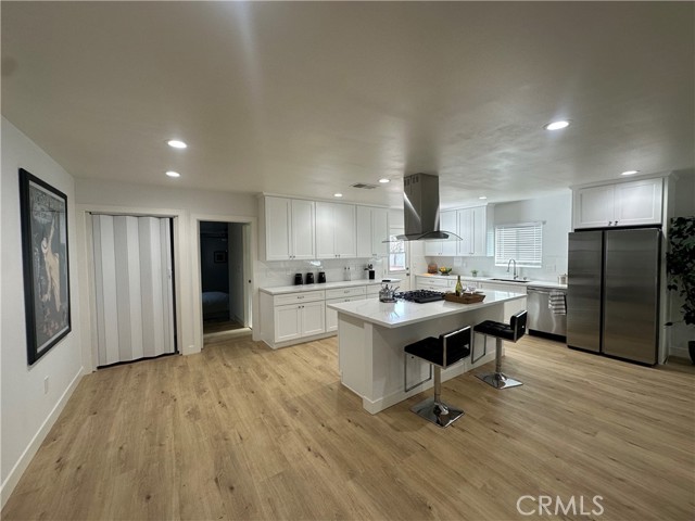 Detail Gallery Image 8 of 21 For 5344 Adenmoor, Lakewood,  CA 90713 - 3 Beds | 2 Baths