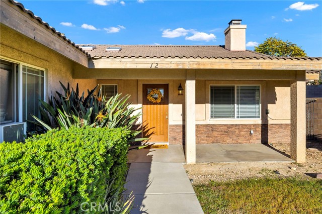 Detail Gallery Image 3 of 44 For 1230 Shellie Ln, Hemet,  CA 92543 - 3 Beds | 2 Baths