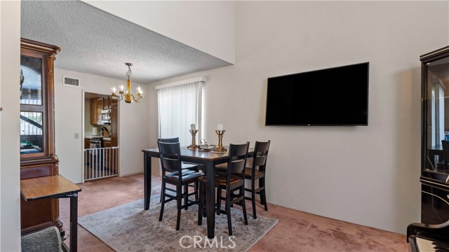 Detail Gallery Image 8 of 33 For 10847 Spyglass Dr, Rancho Cucamonga,  CA 91730 - 4 Beds | 3 Baths