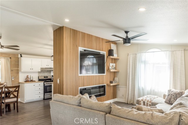 Detail Gallery Image 15 of 25 For 5800 Hamner Ave #159,  Corona,  CA 91752 - 3 Beds | 2 Baths