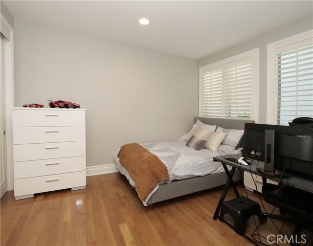 1026 Duncan Avenue, Manhattan Beach CA: https://media.crmls.org/medias/721638b5-d4ea-4efe-80d7-77d766dbf215.jpg