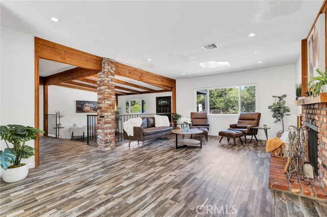 9817 Wornom Avenue, Burbank, CA, 91040 9817 Wornom Avenue, Burbank, CA, 91040