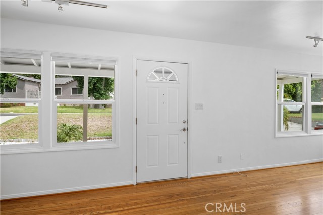 Detail Gallery Image 4 of 25 For 2816 El Caminito, La Crescenta,  CA 91214 - 2 Beds | 1 Baths