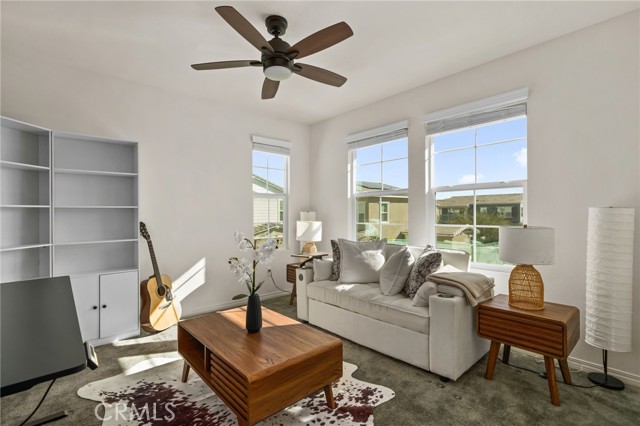 Detail Gallery Image 25 of 31 For 16724 Stags Leap, Fontana,  CA 92336 - 3 Beds | 2/1 Baths