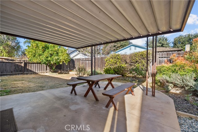 Detail Gallery Image 8 of 11 For 3965 Celia Ct, Simi Valley,  CA 93063 - 3 Beds | 2 Baths