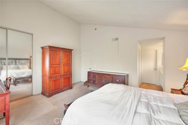 Detail Gallery Image 29 of 61 For 15051 Sherman Way #F,  Van Nuys,  CA 91405 - 2 Beds | 2 Baths