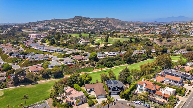 2805 Via Montecito, San Clemente CA: https://media.crmls.org/medias/72187b68-236d-4d7a-9915-aabbb5994160.jpg