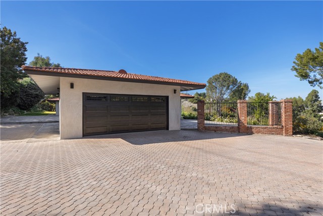 34 Deerhill Drive, Rolling Hills Estates, California 90274, 4 Bedrooms Bedrooms, ,3 BathroomsBathrooms,Residential,Sold,Deerhill,SB22242492