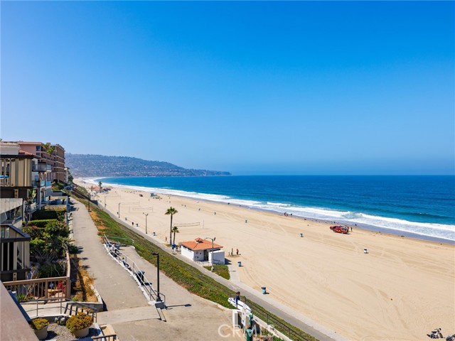 625 Esplanade, Redondo Beach, California 90277, 2 Bedrooms Bedrooms, 0 ,2 BathroomsBathrooms,Residential,For Sale,Esplanade,0,SB26109376