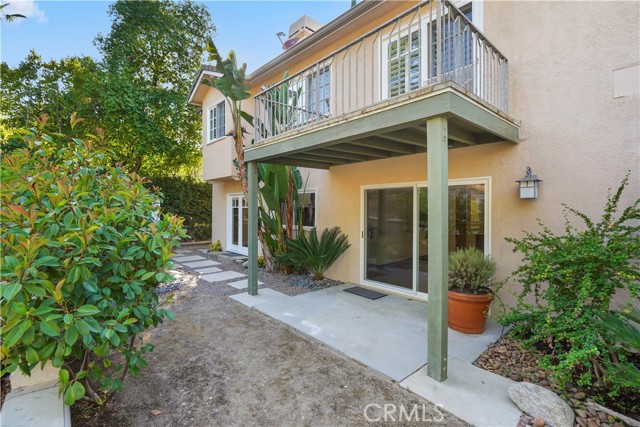 22550 Flamingo Street, Woodland Hills CA: https://media.crmls.org/medias/7219baa6-a7f1-4dec-8442-779929493b6e.jpg